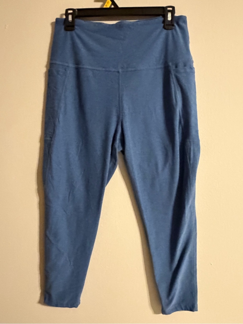 Beyond Yoga Out of Pocket High-Waist Midi Active Performance Leggings